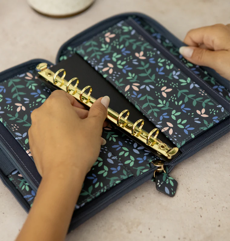 Garden Personal Compact Zip Organiser - Image 8